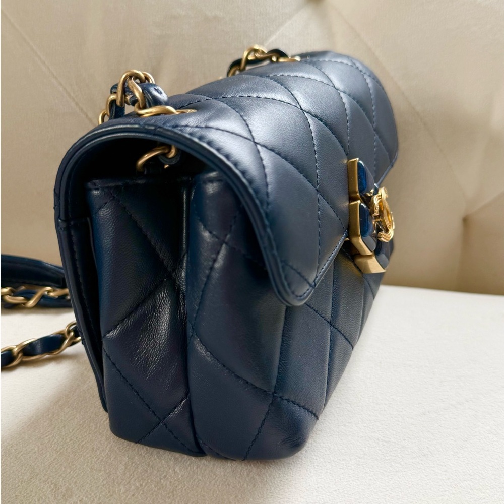 Chanel Navy Blue Diamond Lock Crossbody Flap Bag - Picture 3 of 12
